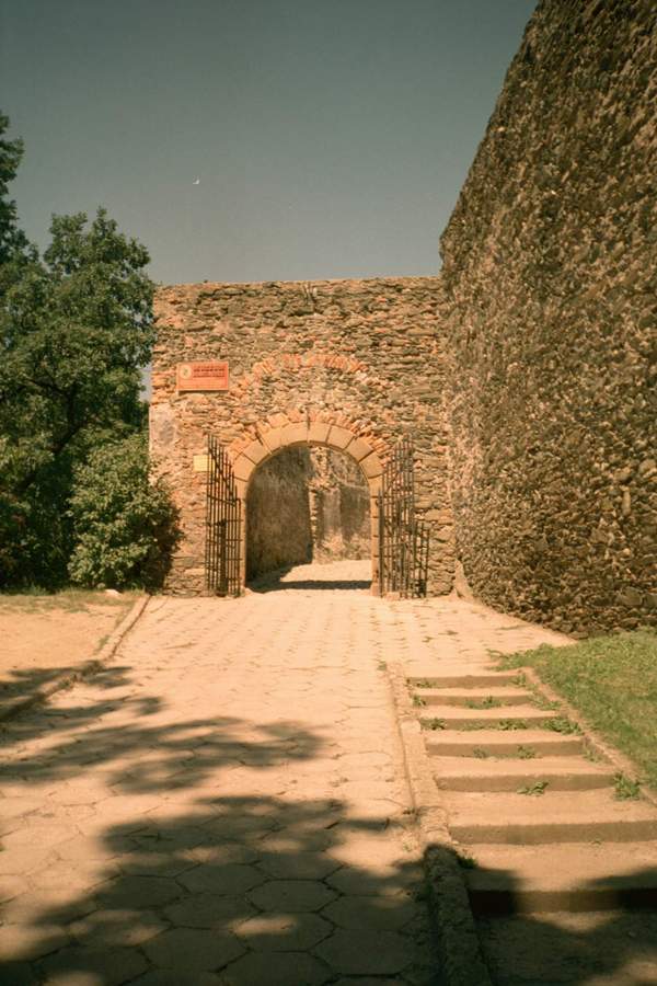 Zamek Bolków Brama zamkowa