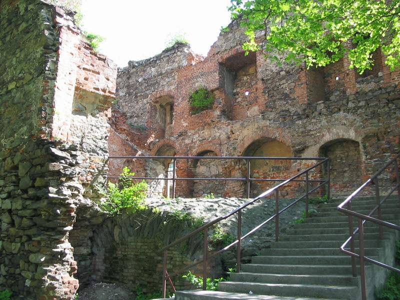 Zamek Ząbkowice Śląskie Zamek z tyłu