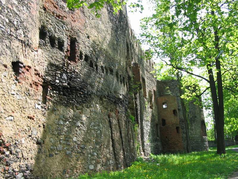 Zamek Ząbkowice Śląskie Mury zewnętrzne