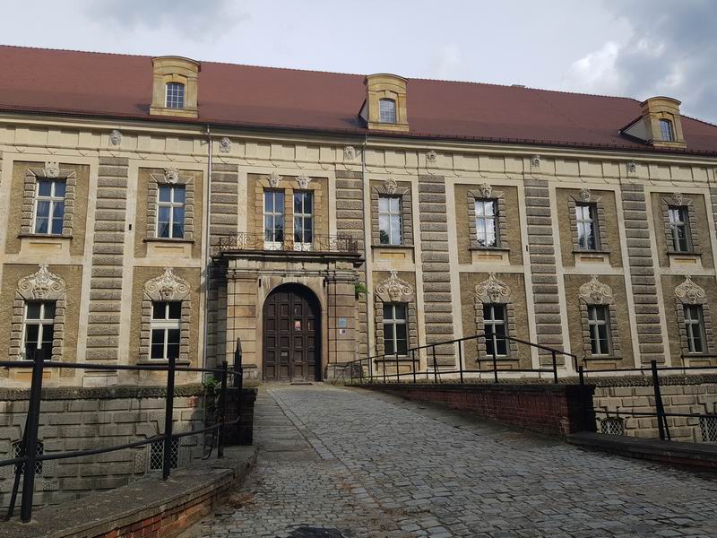 Zamek Żagań Pałac Lobkowitzów w Żaganiu - strona południowa