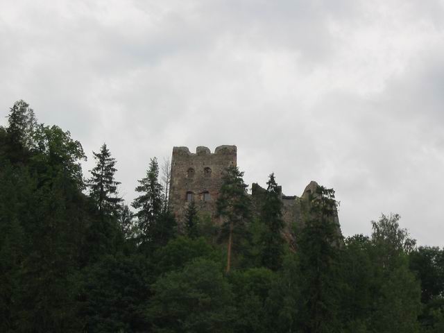 Zamek Czorsztyn W całej okazałości