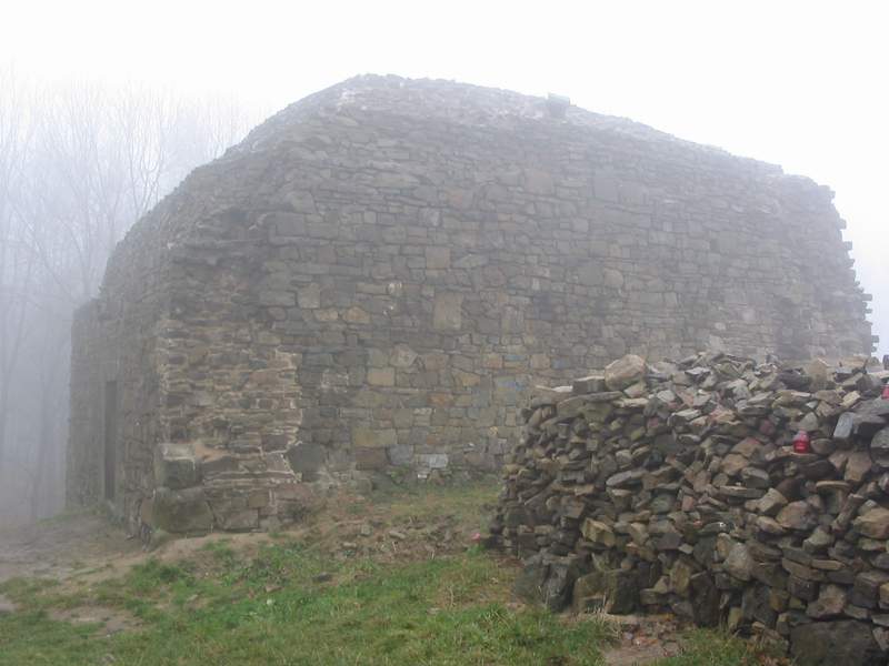 Zamek Lanckorona Resztki murów