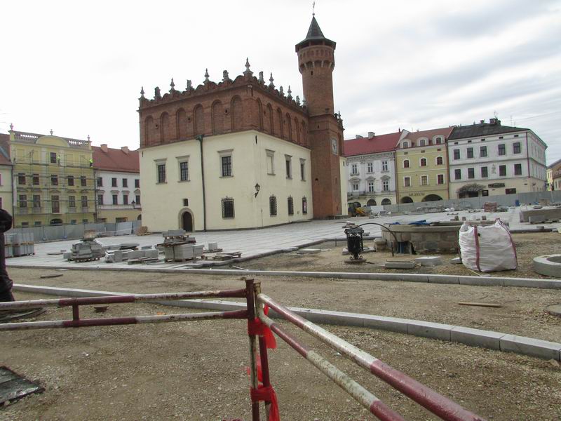 Zamek Tarnów Tarnowski rynek w remoncie