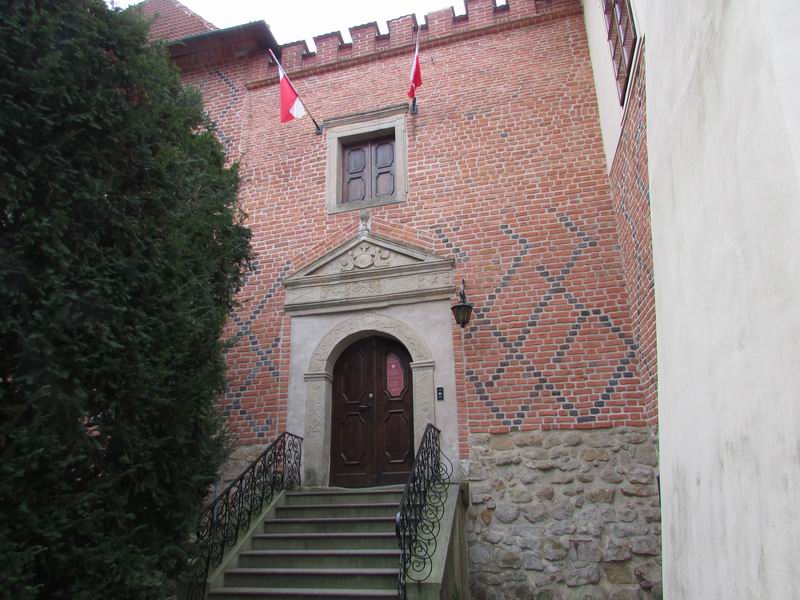 Zamek Dębno Wejście do zamku