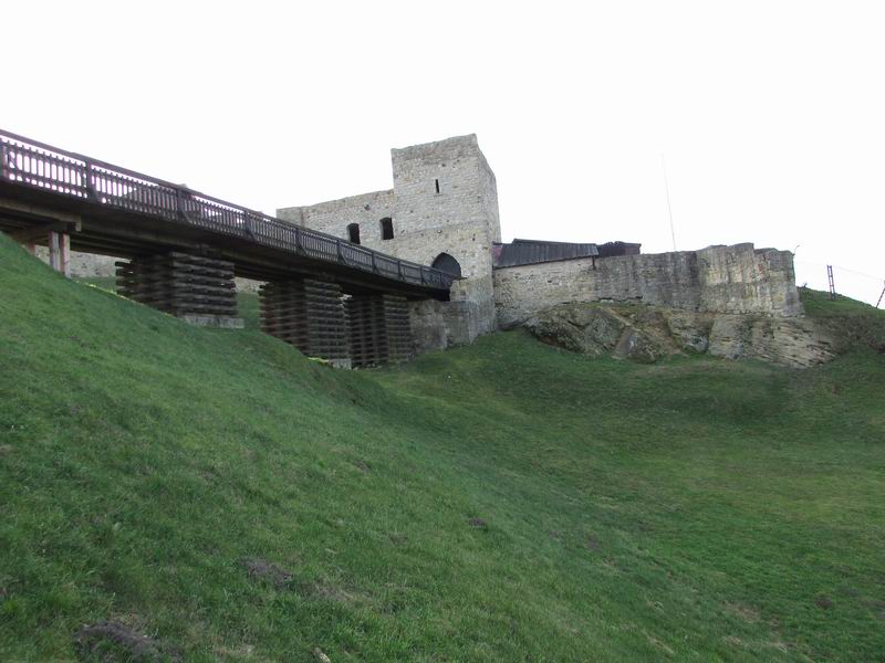 Zamek Dobczyce Most prowadzący do zamku