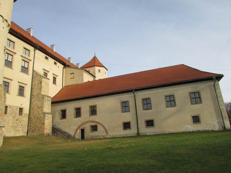 Zamek Wiśnicz Południowa strona zamku