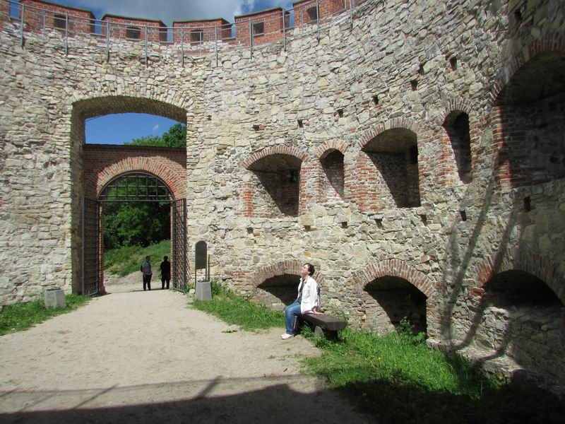 Zamek Rudno Wejście do zamku