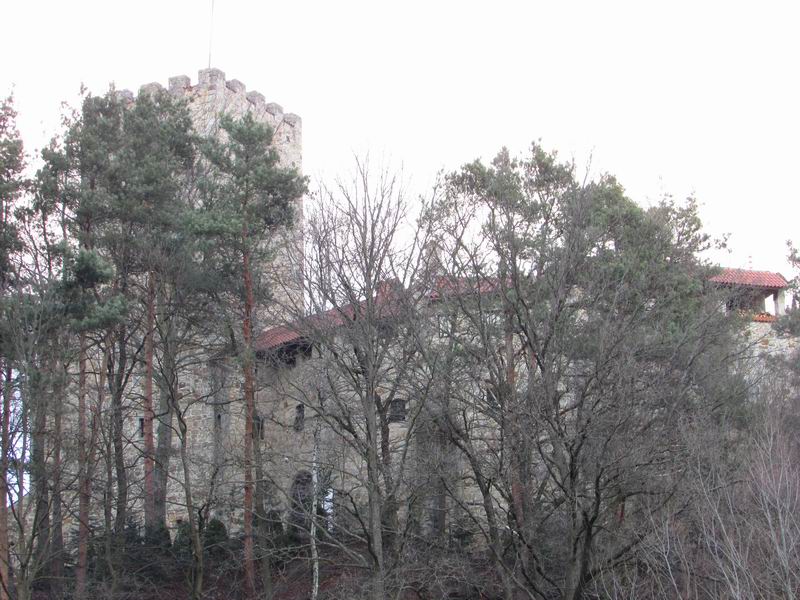 Zamek Wytrzyszczka zamek Tropsztyn W całej okazałości