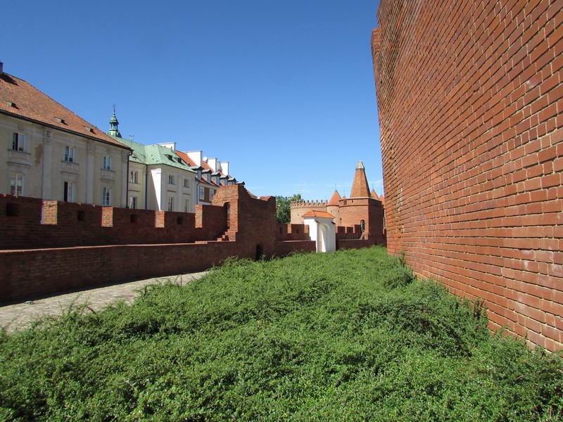 Zamek Warszawa Mury obronne na starówce