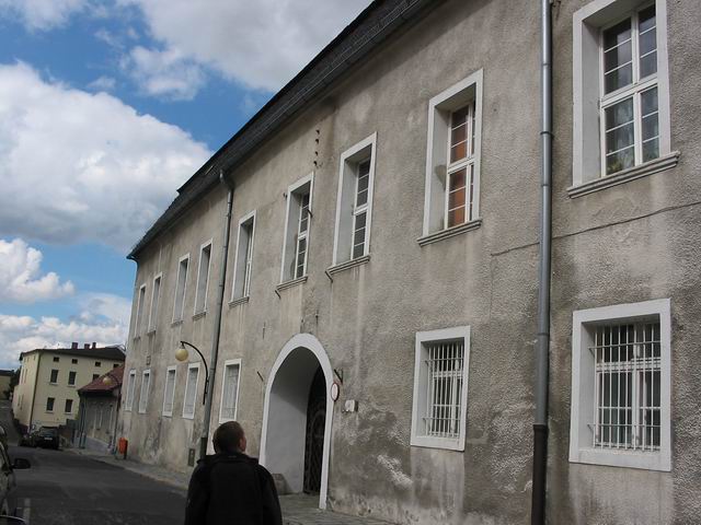Zamek Krapkowice Zamek w Krapkowicach. Widok od frontu