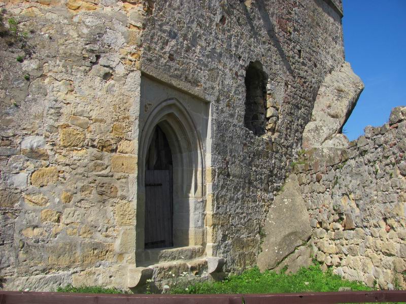 Zamek Odrzykoń Wejście do kaplicy