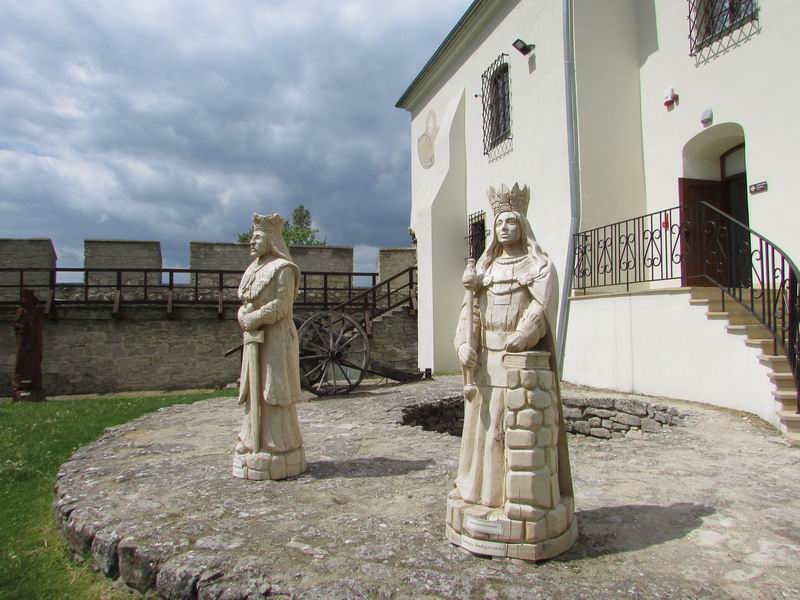 Zamek Szydłów Zamkowe muzeum