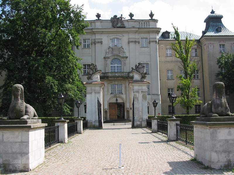 Zamek Rydzyna Widok od frontu
