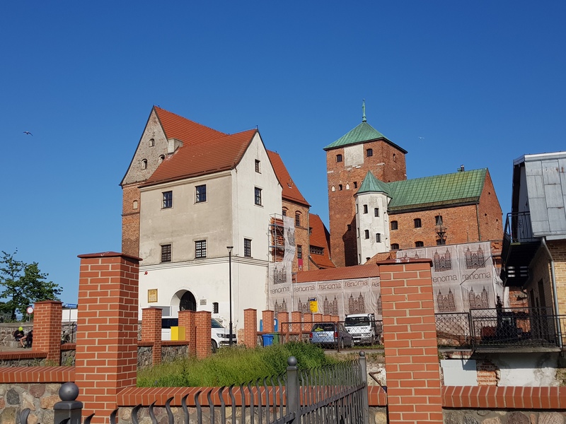 Zamek Darłowo Zamek w całej okazałości